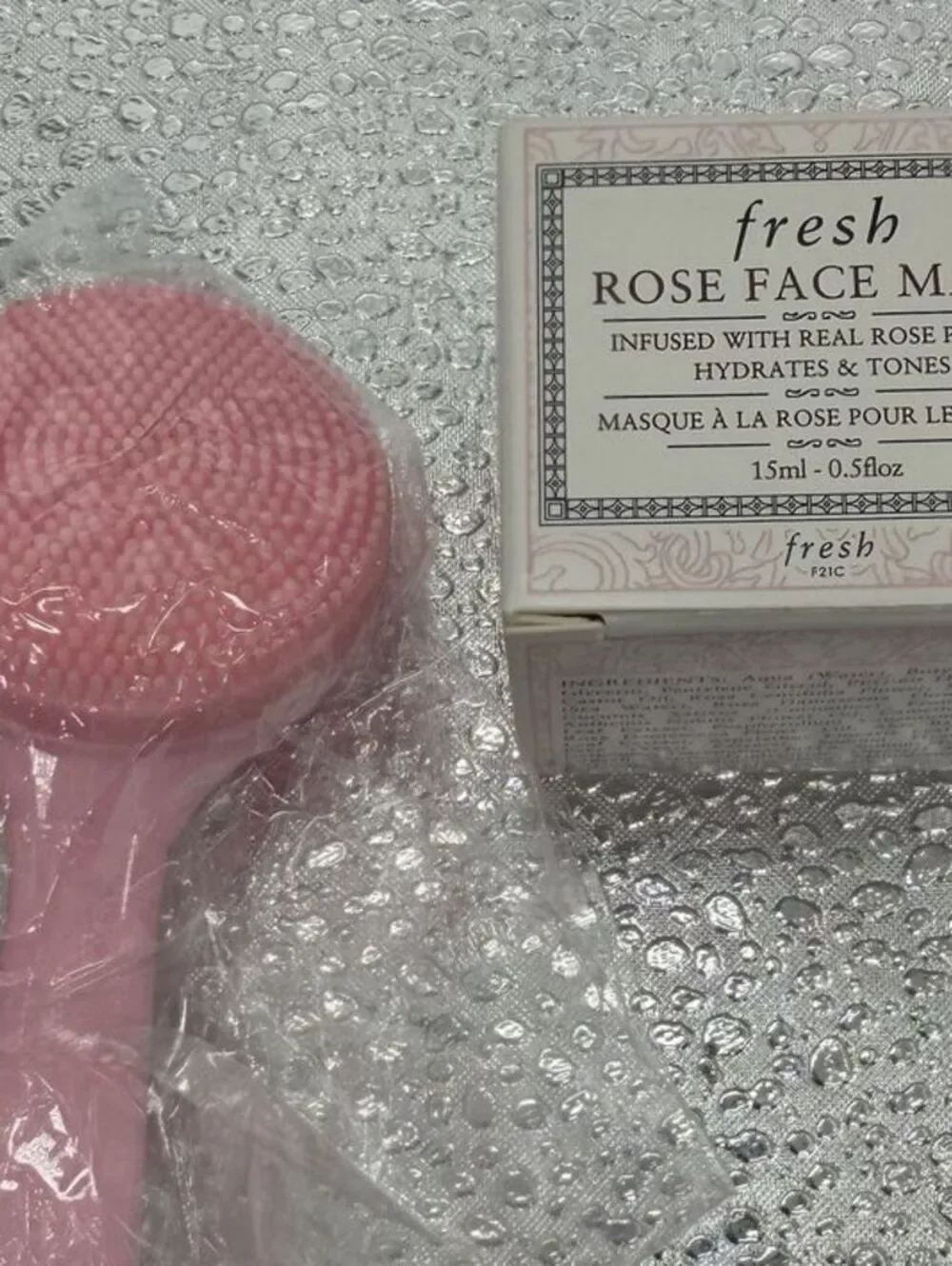 Fresh Rose Face Mask 15ml Hydrates & Tones with Real Rose Petals